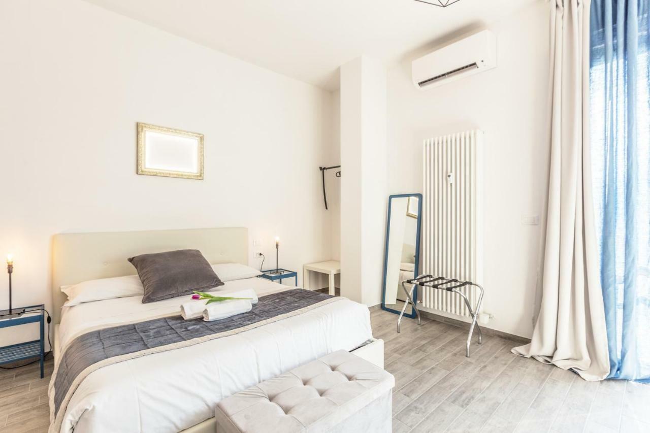 Central City Rooms Executive Suite โบโลญญา ภายนอก รูปภาพ